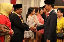 Jelang HUT RI, Dirjen Otda Dianugerahi Bintang Jasa Pratama