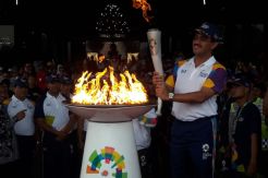 Ribuan Warga Jakarta Timur Antusias Saksikan Kirab Obor Asian Games