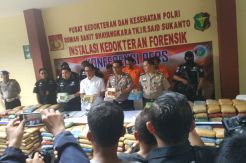 Polisi Bongkar Rumah...