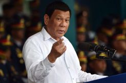 Takut Dihabisi CIA, Duterte Ingin Buang Ponselnya