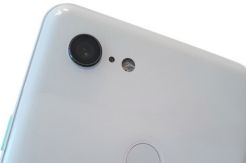 Tolak Kamera Ganda, Duo Google Pixel 3 Hadir dengan Super-Selfie