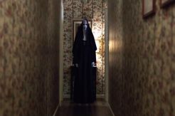 Valak Bergentayangan...