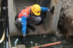 Pipa Gas di Jalan Fatmawati Bocor, Pengendara Khawatir Meledak