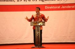 Menko Polhukam Ajak Camat se-Indonesia Loyal kepada Presiden