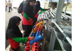 Warga Penyandang Disabilitas Dilatih Bertanam Hidroponik