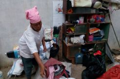 Cerita Viral Pasutri yang Tinggal di Gubuk Reot