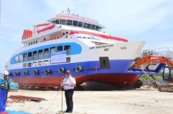 Kapal Ihan Batak Diluncurkan,...