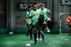 Djanur Tertantang Bawa Persebaya Naik ke Papan Atas