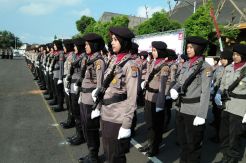 Pertama Kali Polwan DIY Peringati HUT dengan Upacara