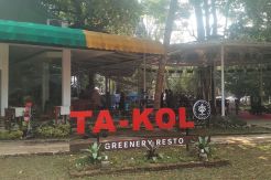 Resto Bernuansa Kampus...