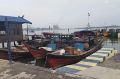 Langgar Aturan, 10 Perahu Pukat Trawl Disita