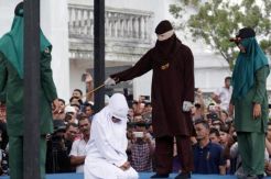 Lesbi, Dua Wanita Malaysia...