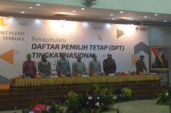 KPU Pleno Terbuka, Ini Jumlah DPT Dalam dan Luar Negeri