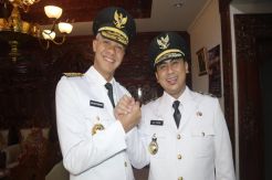 Siap Dilantik, Ganjar-Yasin Ngevlog Minta Doa Restu