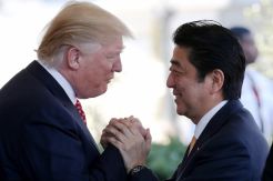 Trump Menantang Perdagangan...