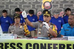 Polda Kalbar dan BNN Gagalkan Penyelundupan 916 Gram Sabu