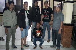 Siram Orang Tidur, Pria Paruh Baya Tewas Ditusuk Badik