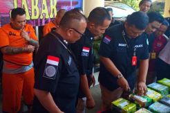 Sabu 10 Kg Disita dari Sindikat Narkoba Malaysia-Bandung