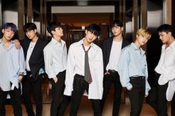 iKON Masuk Daftar Hadir...