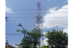 Depresi Pemuda Panjat Tower Setinggi 62 Meter