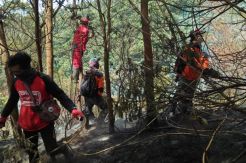 Cerita 5 Regu Atasi Kobaran Api di Gunung Sumbing