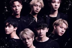 MONSTA X Puncaki Tangga...