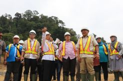 Rektor USU dan Ketua Komisi VII DPR Tinjau Lokasi Pembangunan PLTA Batangtoru