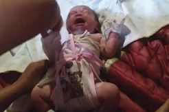 Pulang Salat Subuh dari Musala, Nafsiah Temukan Bayi Dalam Plastik