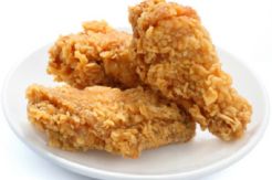 Yuk, Buat Ayam Goreng Crispy Pedas yang Lagi Tren