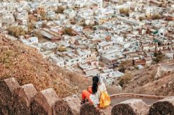 Tips Jadi Travel Blogger Sukses dan Menguntungkan