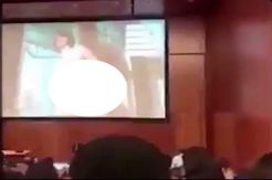 Profesor Ini Tak Sengaja...