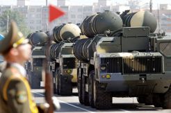 Rusia Mulai Pengiriman Sistem Rudal S-300 ke Suriah
