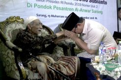 Prabowo Subianto Mohon Doa Restu Sejumlah Kiai di Jateng