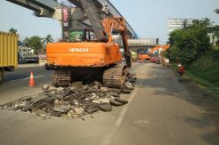 Waspada Ruas Tol Jakarta - Cikampek Makin Macet, Gara-gara Ini