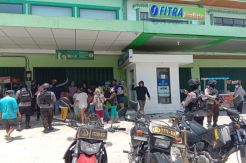 Kelaparan, Warga Palu dan Polisi Nyaris Ricuh di Depan Swalayan