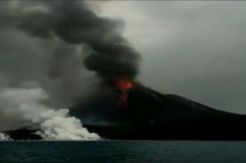 Walau Terus Erupsi Ketinggian Gunung Anak Krakatau Bertambah 40 Meter