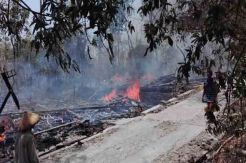 Korsleting Listrik, Dua Rumah dan Dua Motor Ludes Terbakar