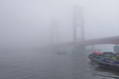 Palembang Diselimuti Kabut Asap, Masuk Hingga ke Dalam Rumah