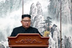 Kim Jong-un Dijadwalkan...