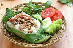 Menikmati Pagi dengan Menu Nasi Bakar Cumi Asin