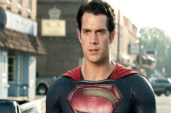 Warner Bros. Tak Akan Pakai Henry Cavill Lagi Sebagai Superman