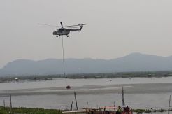 Gunung Merbabu Masih Membara, Heli Water Bombing Diterjunkan