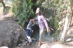 Balada Warga Blora:...