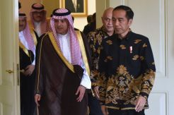 Jokowi Ucapkan Terima Kasih kepada Menlu Arab