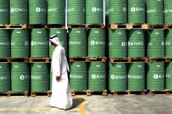 Harga Minyak Perpanjang Penurunan Karena Janji Arab Saudi