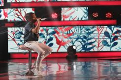 Penampilan Deven dengan Lagu Mori Kese Bikin Rossa Menangis