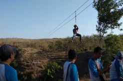 Uji Adrenalin di Geopark Lembah Karst Ngingrong Gunungkidul