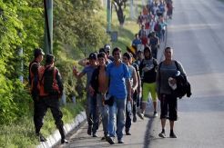 Pentagon Bakal Kirim Ratusan Tentara ke Perbatasan AS-Meksiko