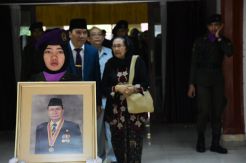 Prof Moeljono, Mantan Rektor Undip Tutup Usia