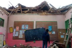 Siswa Sedang Asyik Belajar, Ruang Kelas SDN Tegallaja Ambruk